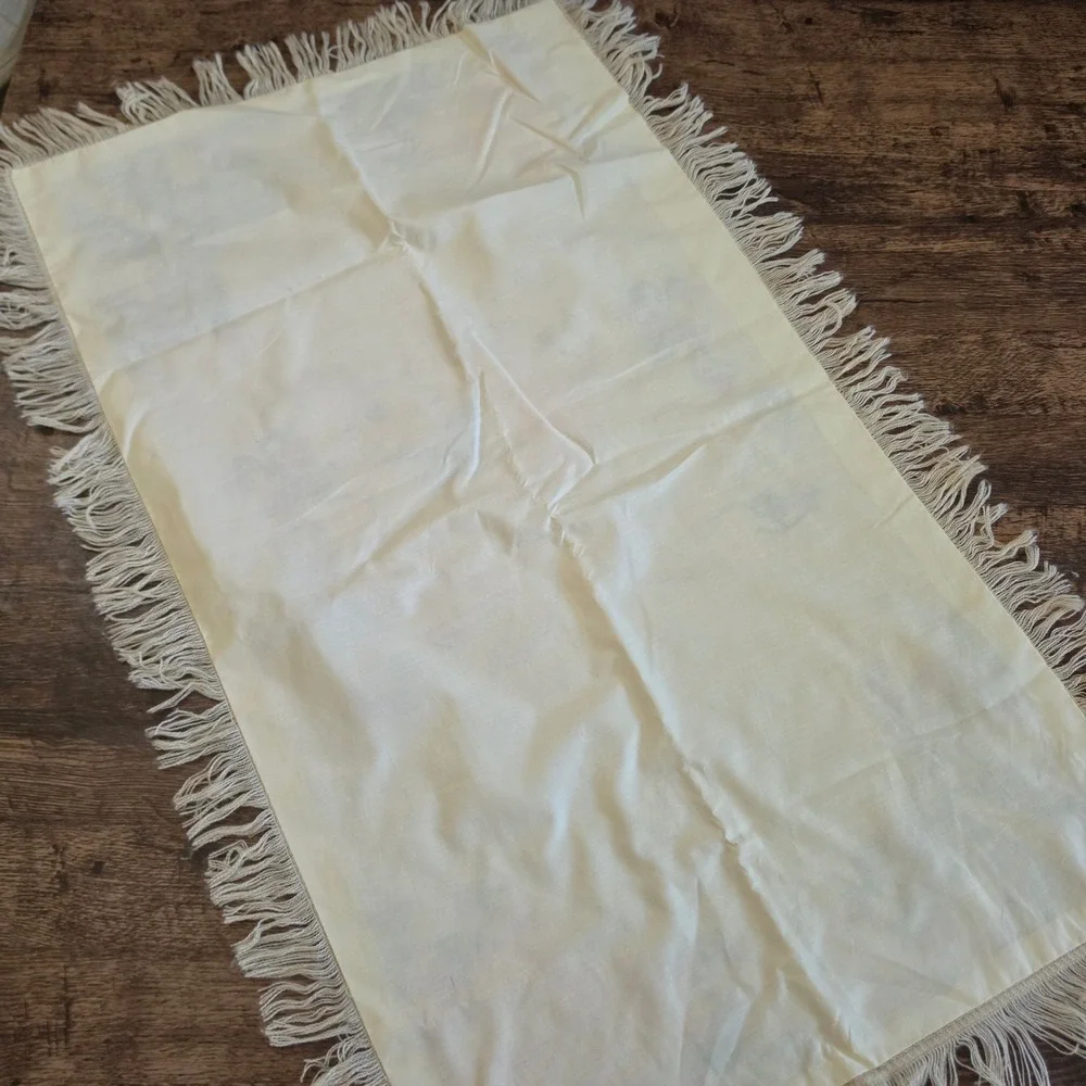VINTAGE‎ Bunny Rabbit Baby Bed blanket Cream Cross Stitch Easter Fringe Nursery